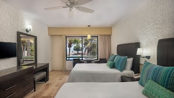 Habitación, vista a la alberca | Vista desde la habitación