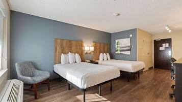 Literie de qualité supérieure, bureau, rideaux occultants