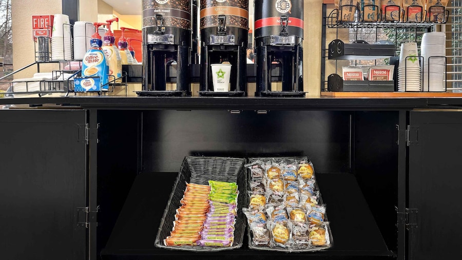 Extended Stay America Suites Indianapolis Castleton