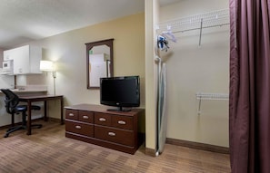Studio, 1 Queen Bed, Non Smoking - Extended Stay America Suites Indianapolis Castleton (Indianapolis)