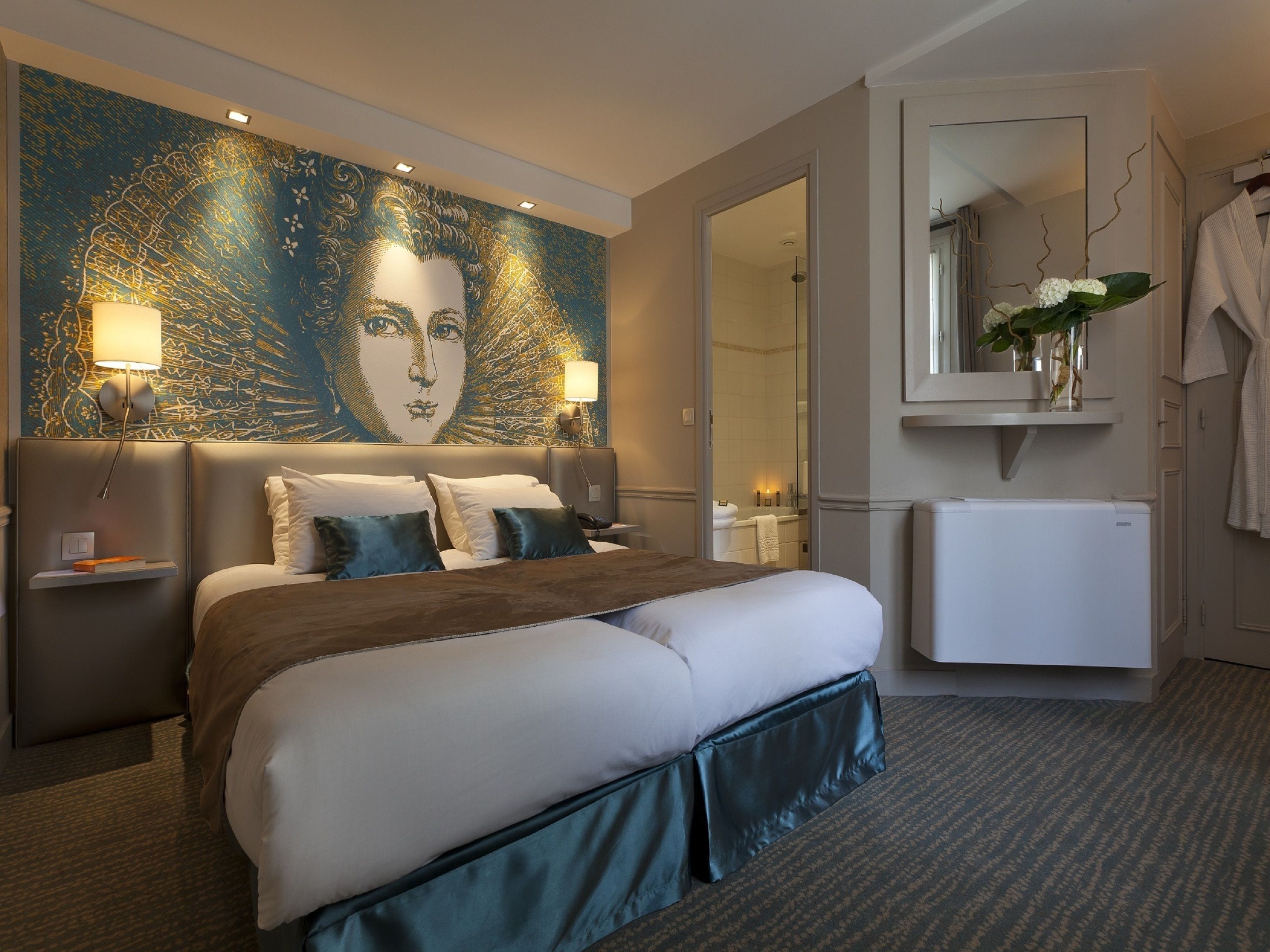 Minibar, in-room safe, desk, soundproofing