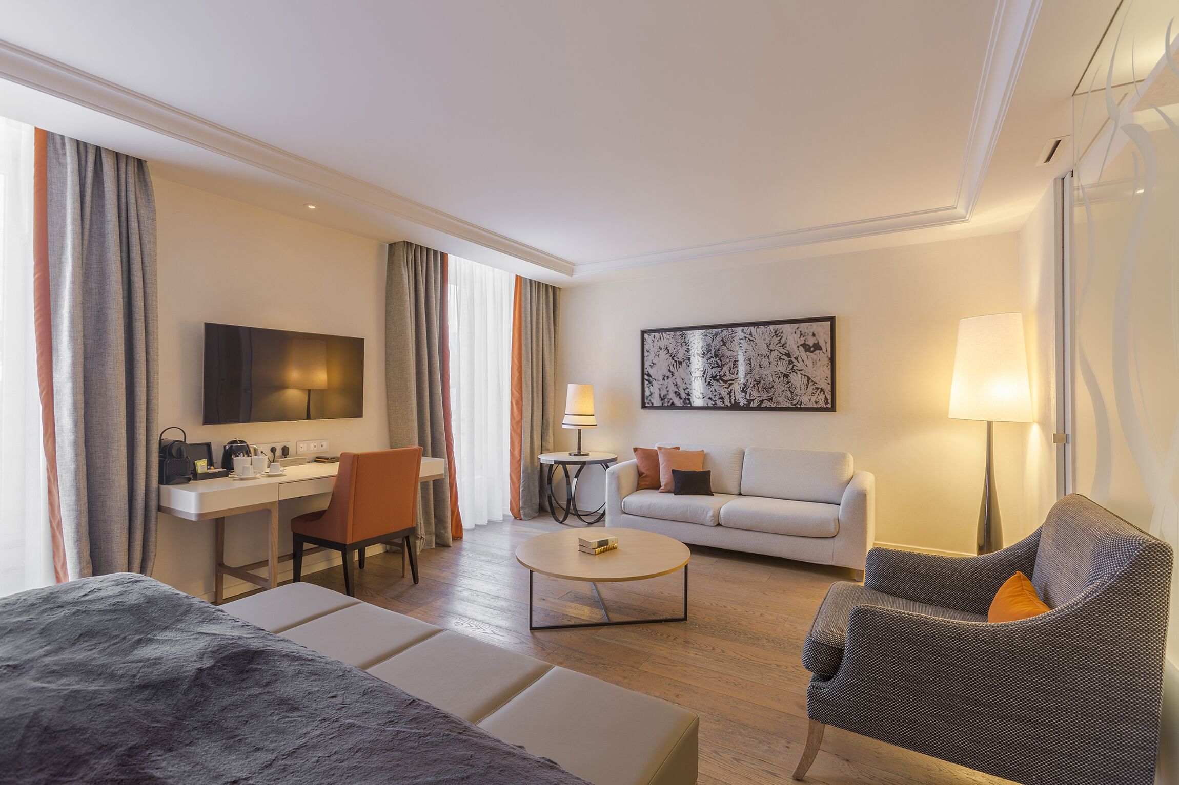 junior suite | 1 bedroom, premium bedding, free minibar items, in-room safe