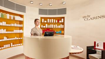Khu tiếp tân spa