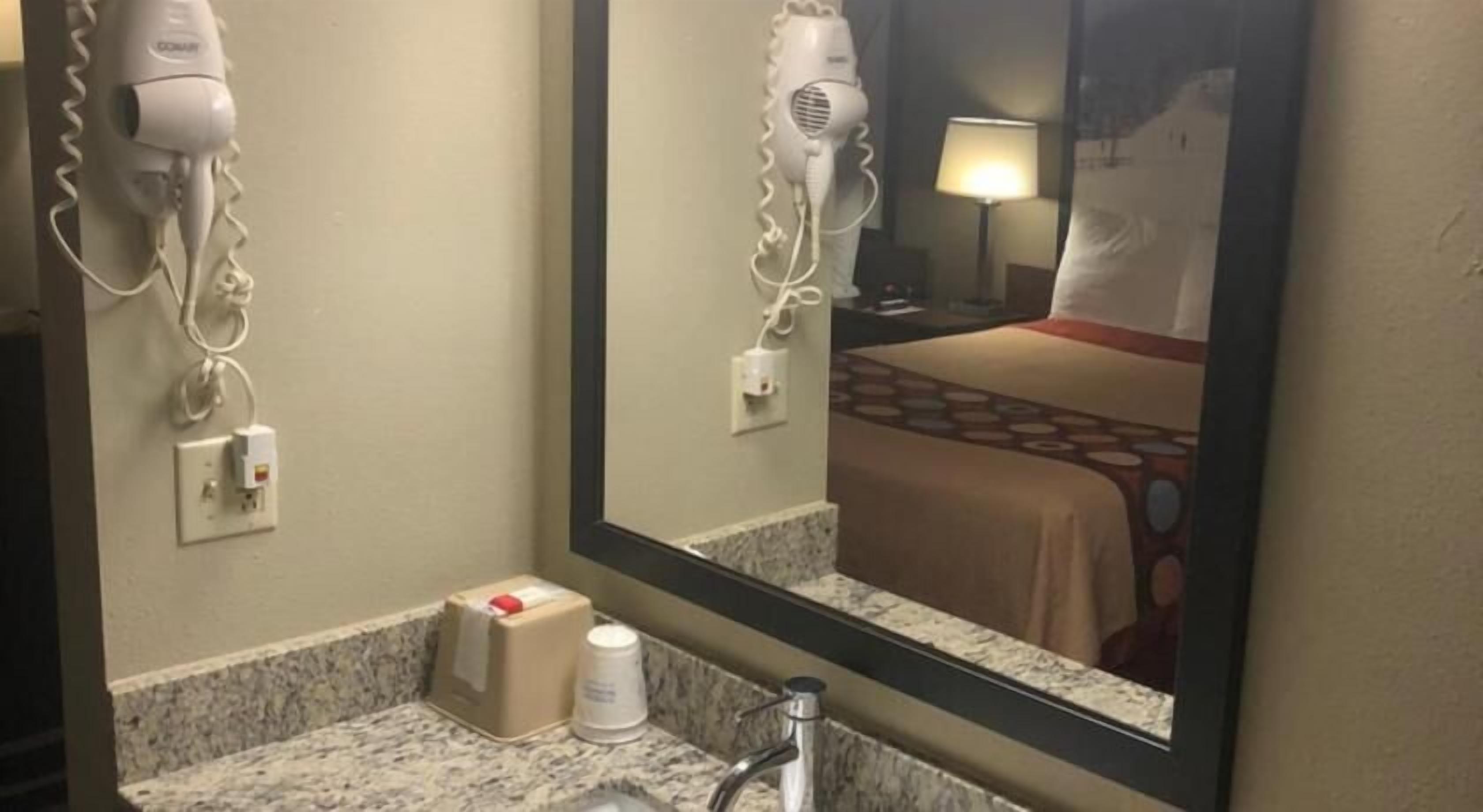 In-room safe, desk, laptop workspace, free cribs/infant beds