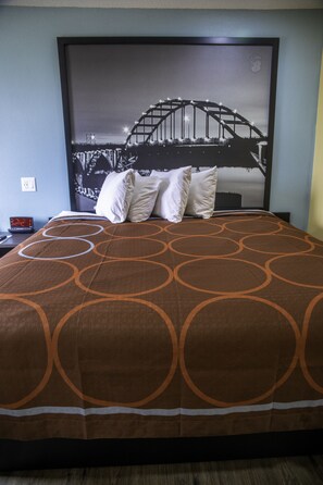 Standard Room, 1 King Bed, Non Smoking | Desk, laptop workspace, blackout curtains, free cots/infant beds