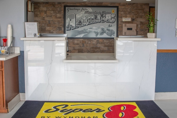 Inn-/utsjekkingsautomat