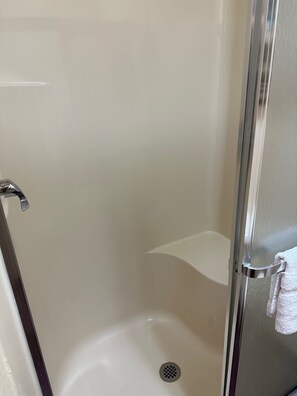 Soundproofing, iron/ironing board, free WiFi, bed sheets - Haven Inn & Suites (Monroe)