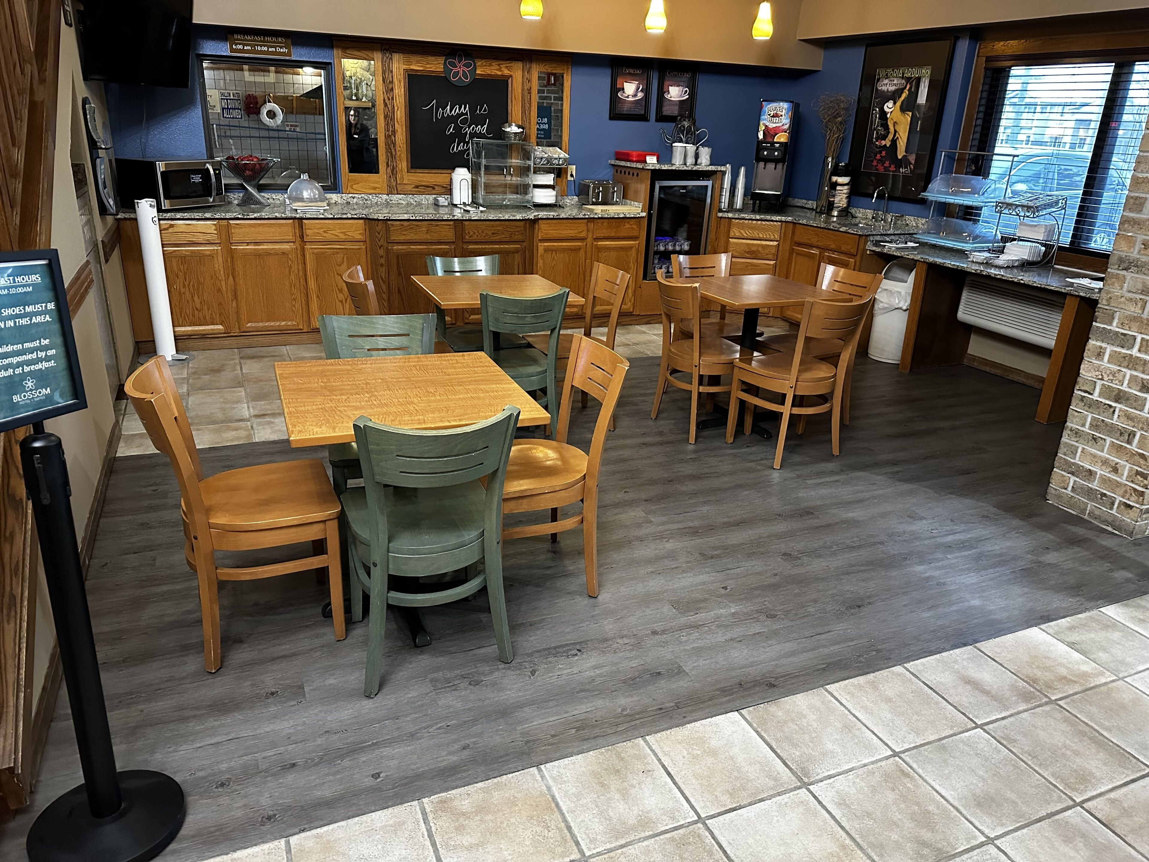 Termasuk sarapan layan diri setiap hari 