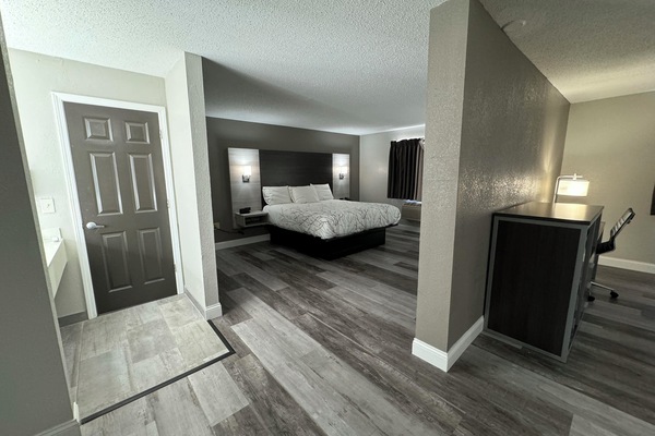 2 King beds, Non Smoking | Desk, blackout drapes, iron/ironing board, WiFi (free)