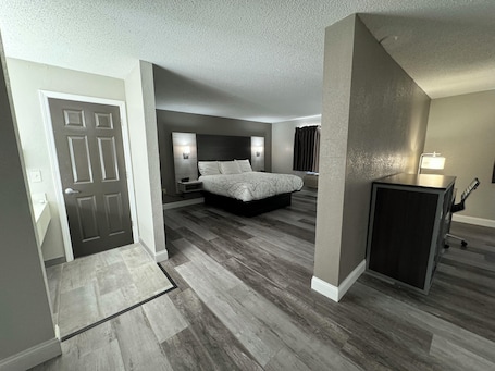 2 King beds, Non Smoking | Desk, blackout curtains, iron/ironing board, free WiFi. HomeTown Inn & Suites