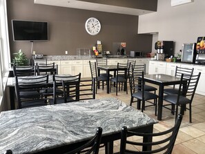 Desayuno continental incluido todos los días 