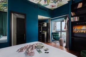 Grand kamer, uitzicht op zee | Lakens van Egyptisch katoen, luxe beddengoed, een kluis op de kamer