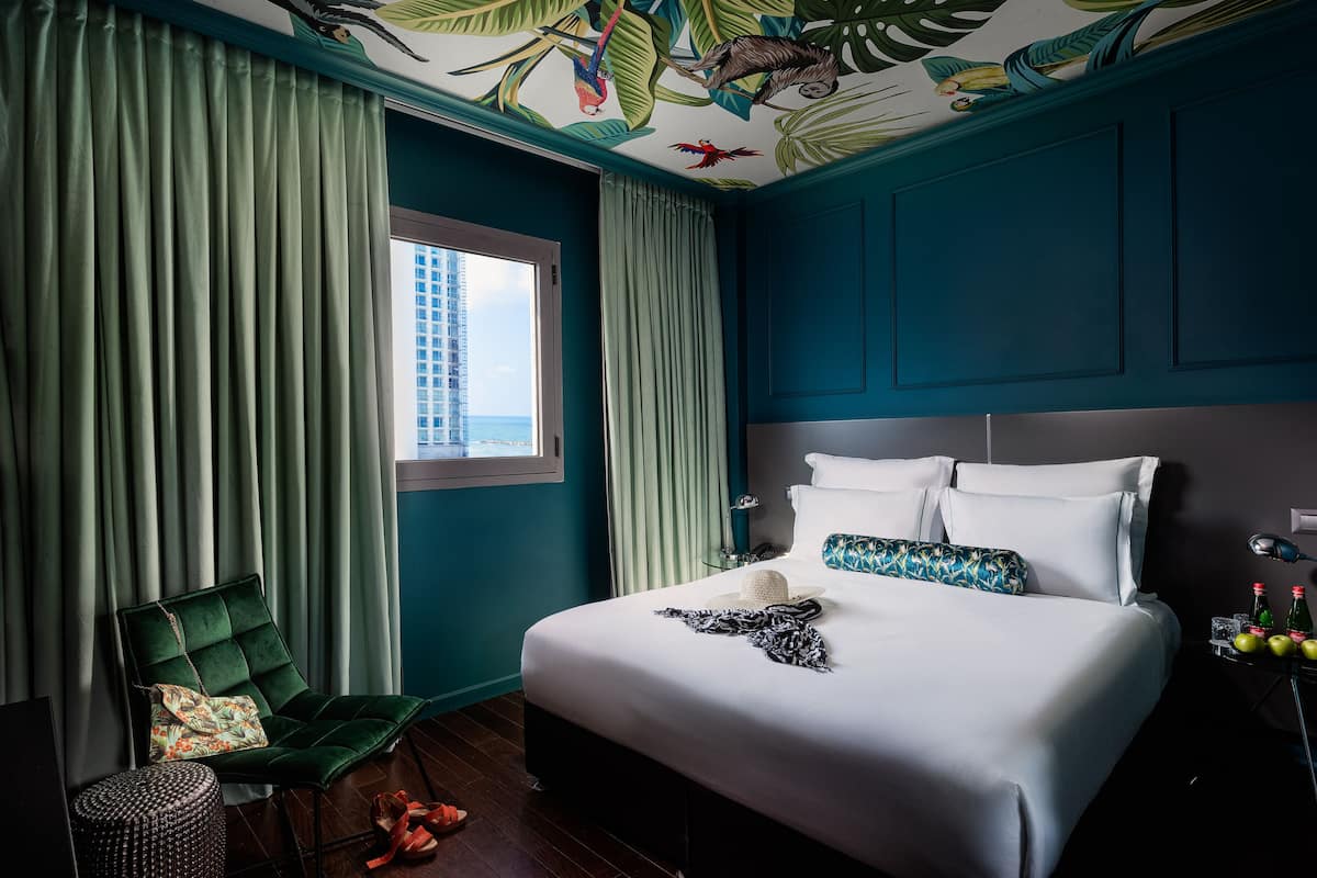 Superior Double or Twin Room, Partial Sea View | View from room