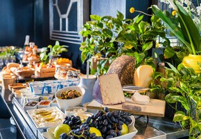 Desayuno estilo bufé