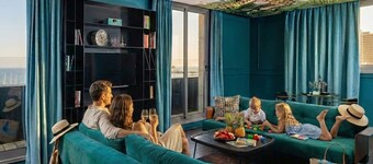  Sea Side by Zvieli Hotels