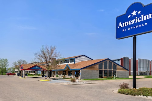 AmericInn by Wyndham Crookston U of M Crookston