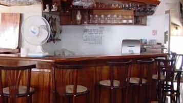 Bar (in der Unterkunft)