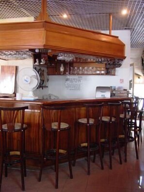 Bar (in der Unterkunft)