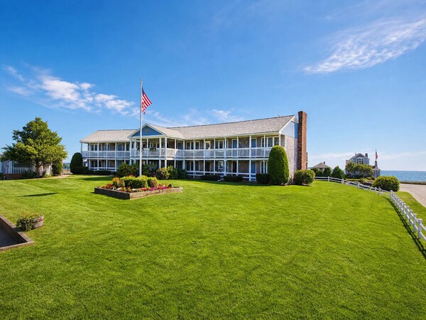 Colonial Acres Resort - New England