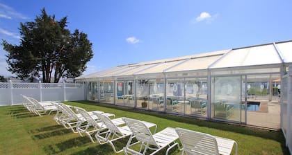 Colonial Acres Resort