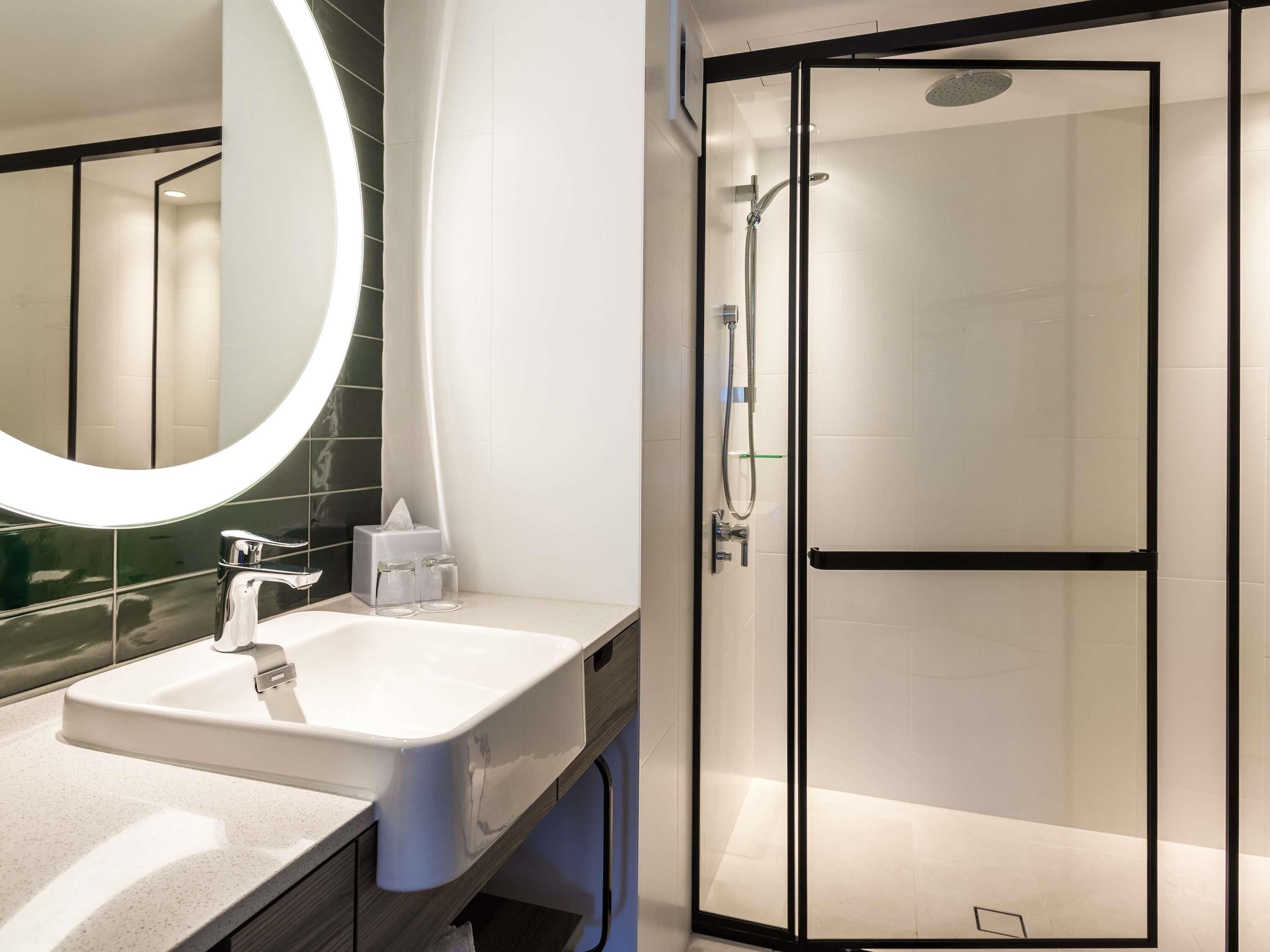 Hypo-allergenic bedding, minibar, in-room safe, desk