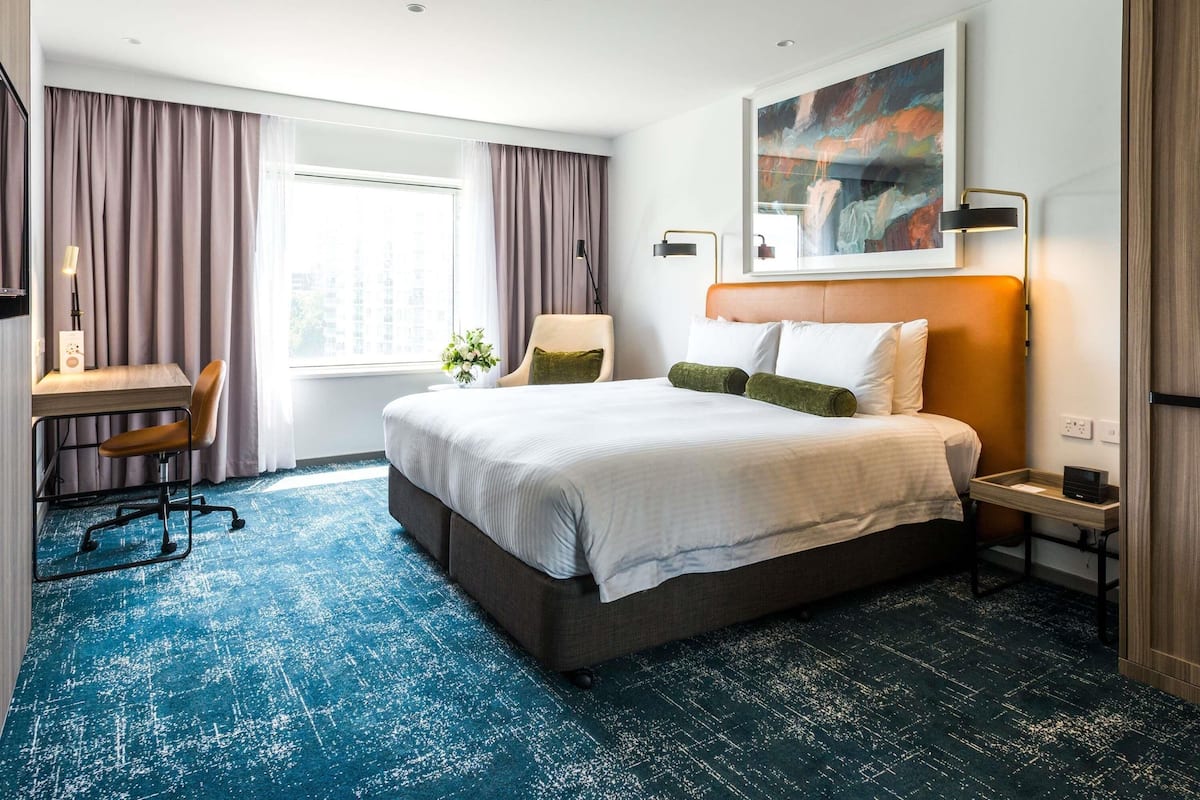 Superior Room, 2 Twin Beds | Hypo-allergenic bedding, minibar, in-room safe, desk