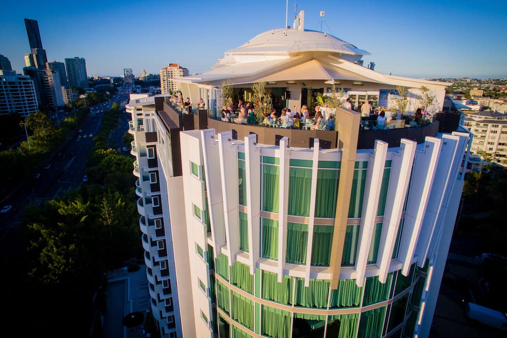 Point Hotel