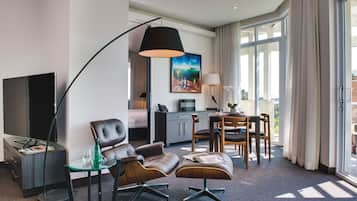 Altitude Suite | Living area