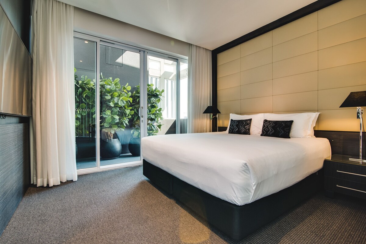 Point Hotel