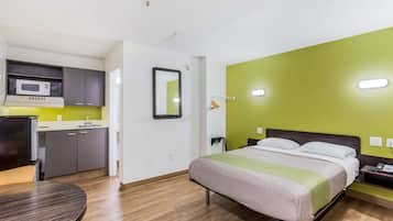 Ferros/tábuas de passar roupa, Wi-Fi de cortesia, roupa de cama