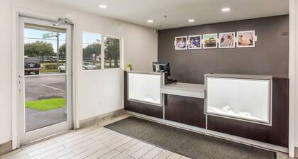 Studio 6 Jacksonville, FL - South