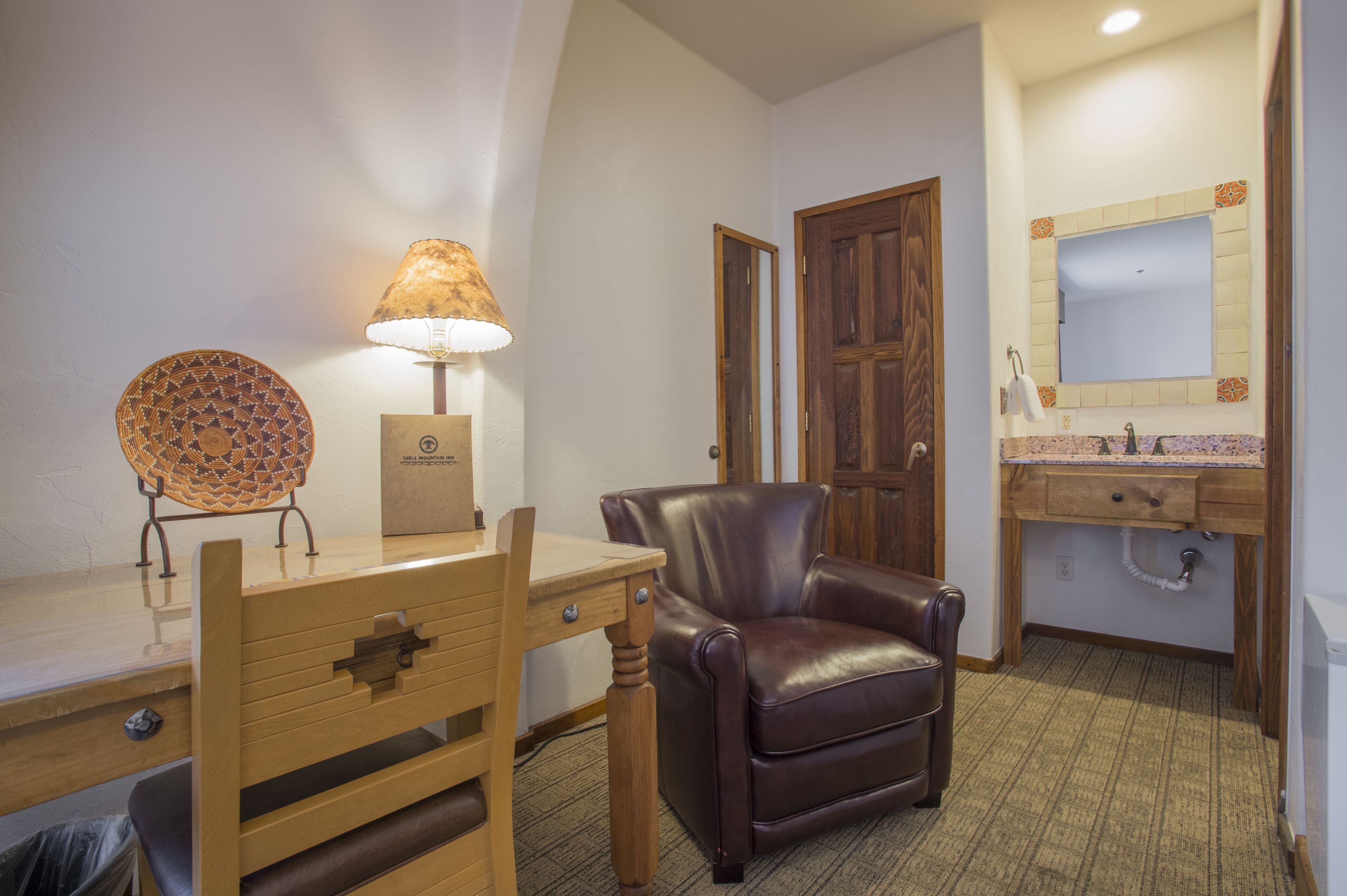 1 bedroom, premium bedding, pillow-top beds, desk