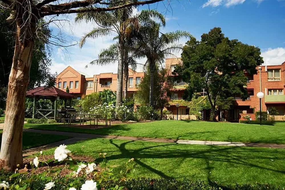 Comfort Apartments Royal Gardens