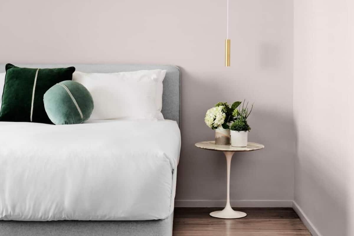 hypo-allergenic bedding, minibar, in-room safe, iron/ironing board