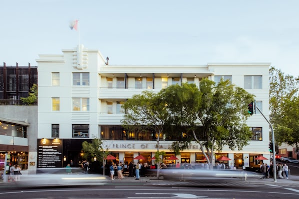 Exterior - The Prince (St Kilda)