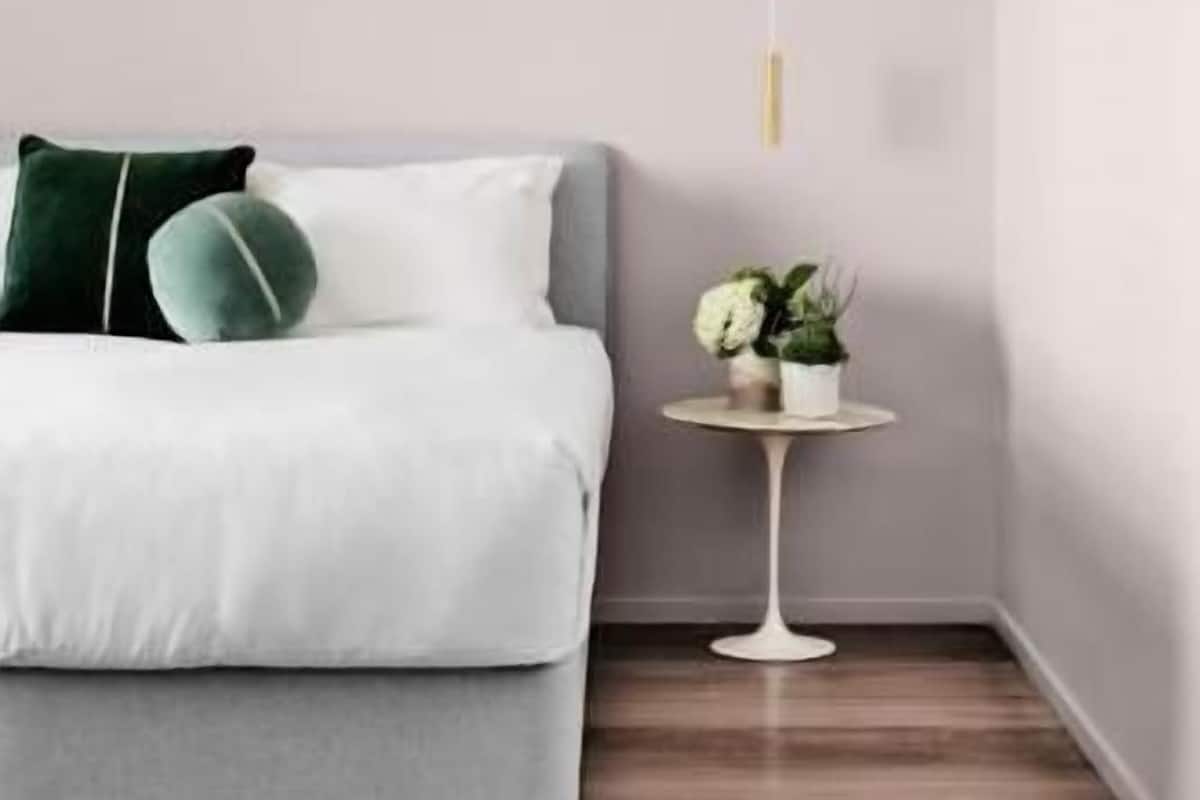Hypo-allergenic bedding, minibar, in-room safe, iron/ironing board
