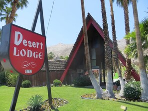 Exterior - Desert Lodge (Palm Springs)
