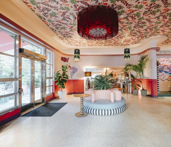 Interior entrance - Viajero Miami (Miami Beach)