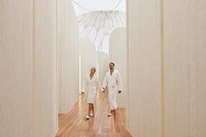 Couples treatment room(s), hot tub, steam room, body treatments