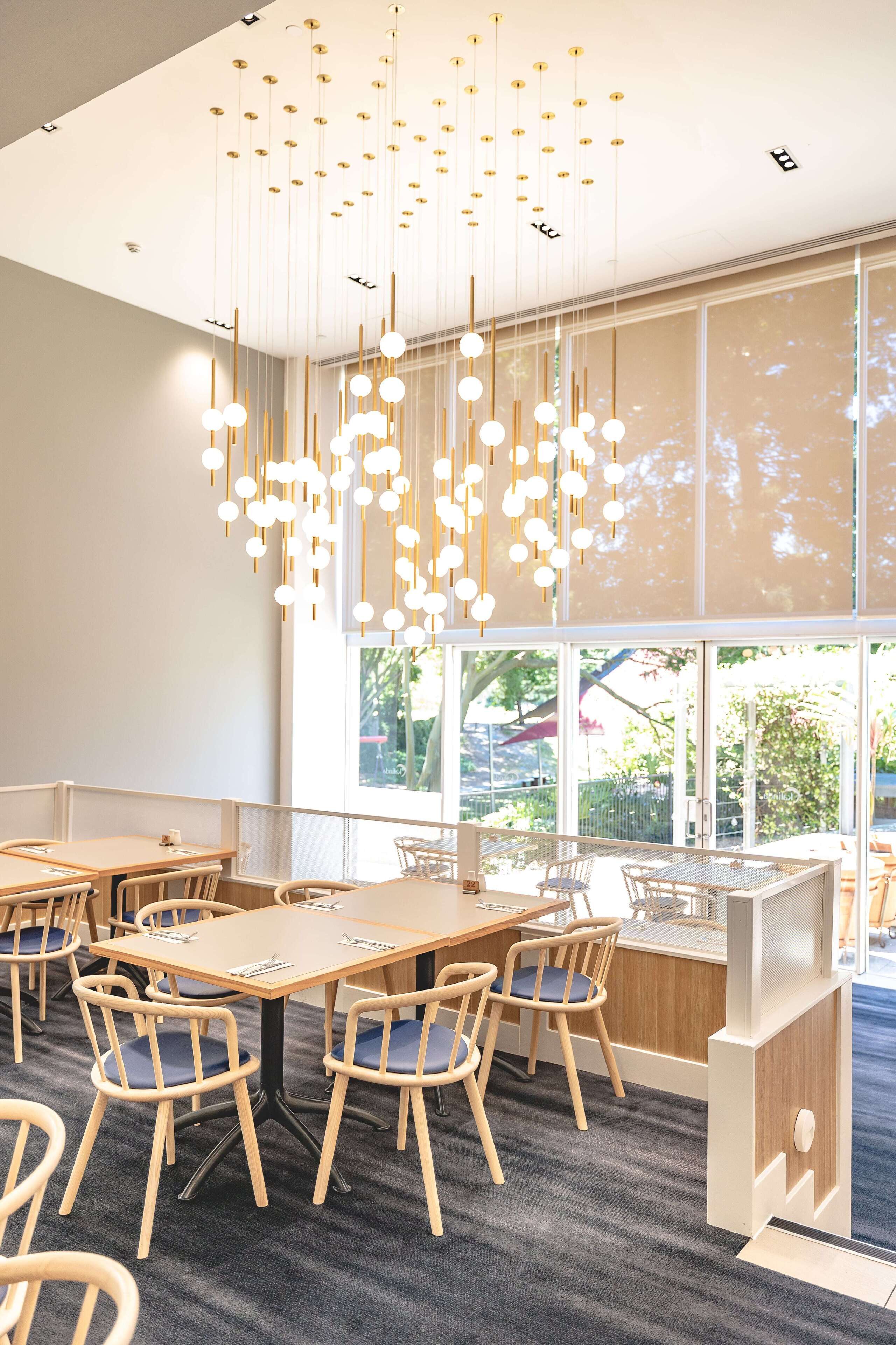 4 restaurants, breakfast, dinner served; italian cuisine