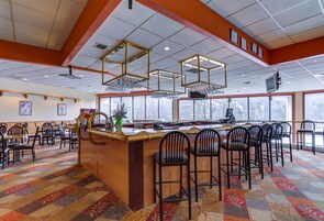 Full breakfast for a fee on weekends