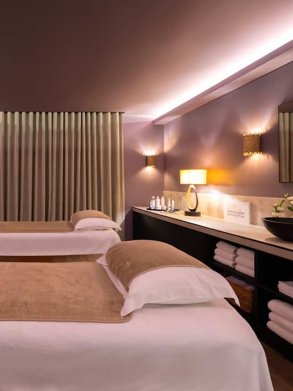 Couples treatment rooms, Turkish bath, body treatments, body wraps