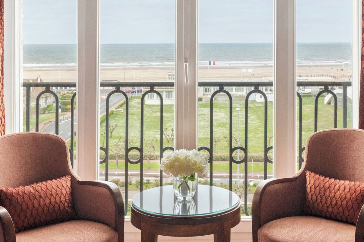 1 bedroom, premium bedding, minibar, in-room safe