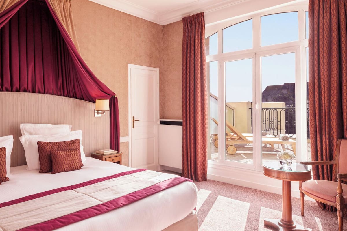1 Schlafzimmer, hochwertige Bettwaren, Minibar, Zimmersafe