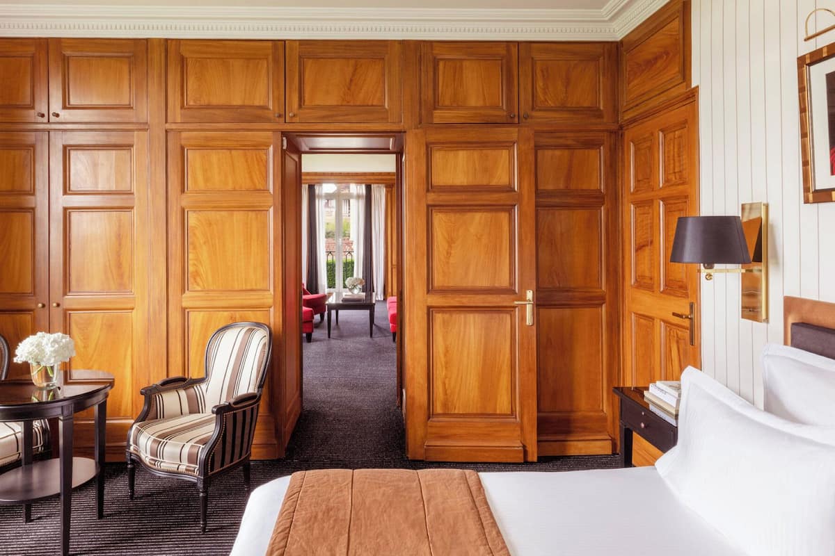 1 bedroom, premium bedding, minibar, in-room safe