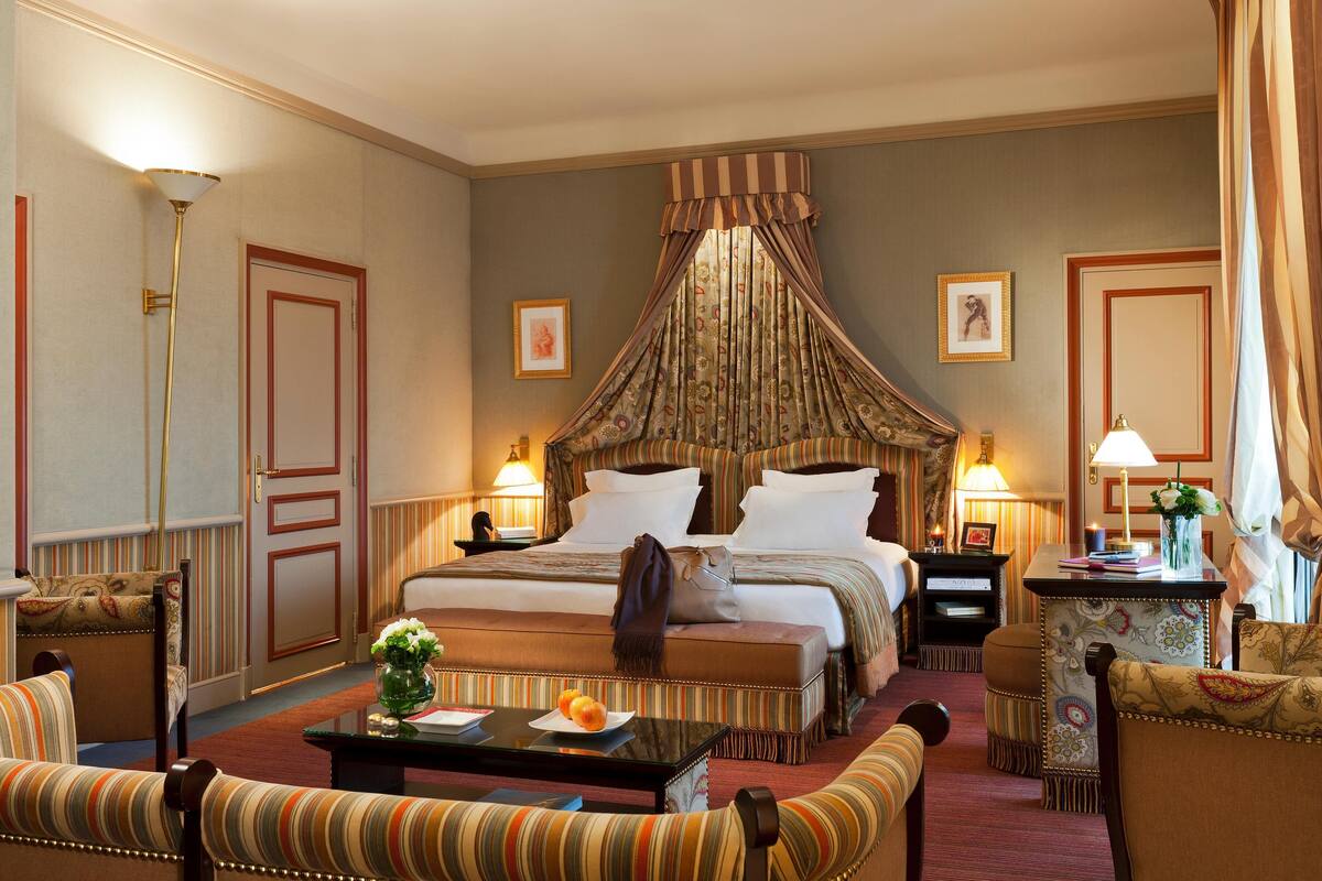 Premium bedding, minibar, in-room safe, blackout curtains