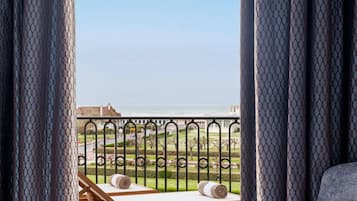 Deluxe Terrace Sea View Room