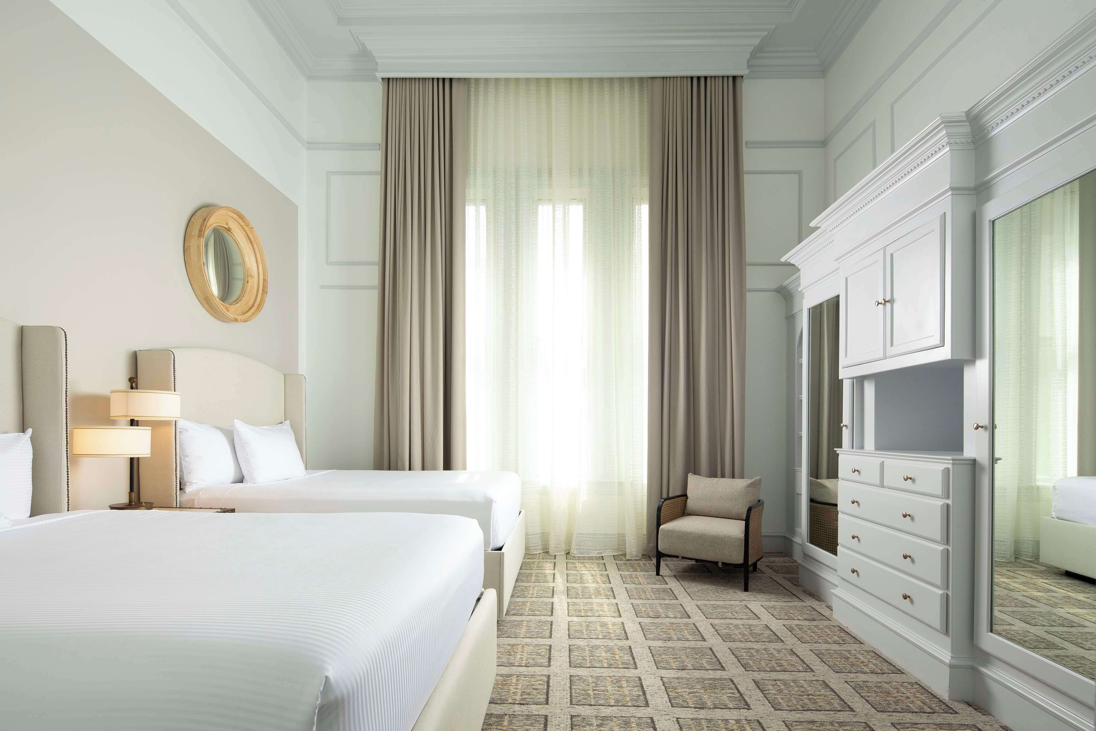 1 bedroom, hypo-allergenic bedding, pillow-top beds, minibar