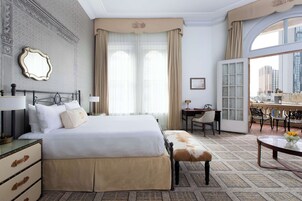 Room, 1 King Bed, Balcony | Hypo-allergenic bedding, pillowtop beds, minibar, in-room safe