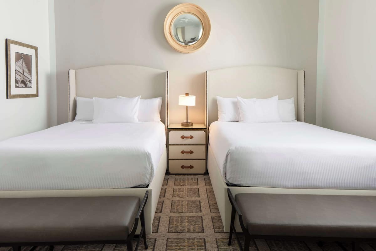 Suite, 2 Queen Beds (1886) | 1 bedroom, hypo-allergenic bedding, pillowtop beds, minibar